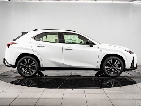 New 2025 Lexus UX 300h AWD image 6