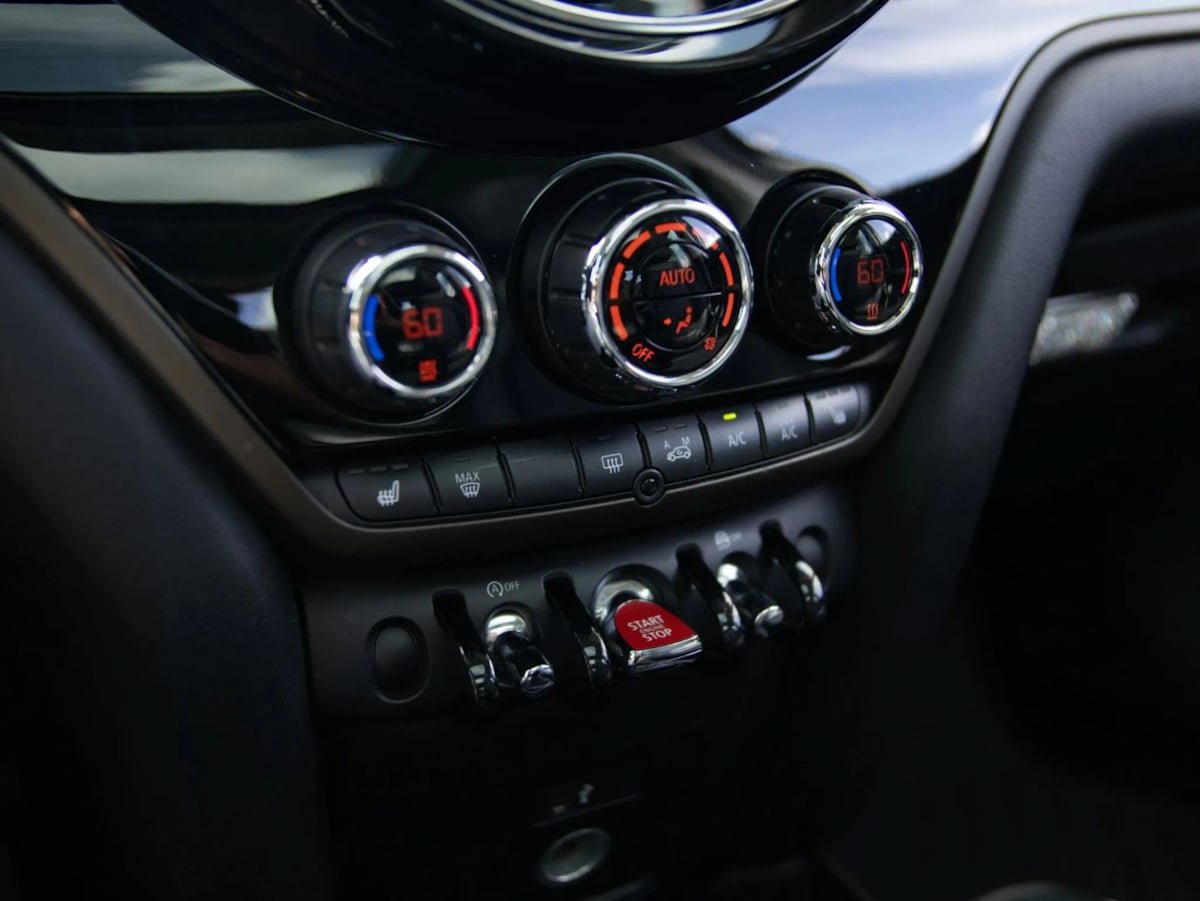 Used 2023 MINI Cooper Countryman FWD image 32