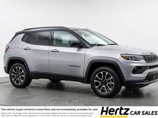 Used 2025 Jeep Compass Trailhawk video 1