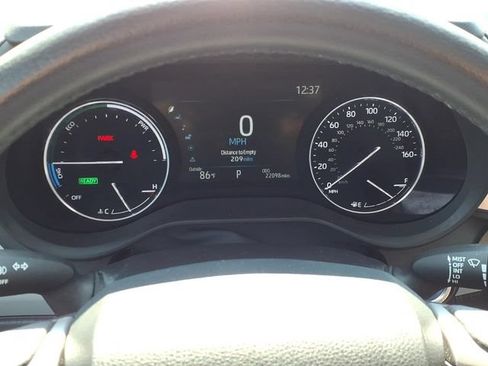 Certified 2022 Toyota Sienna Limited AWD/4WD image 23