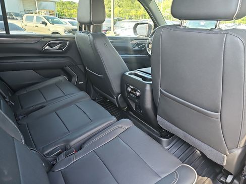 Used 2023 GMC Yukon SLT RWD image 11