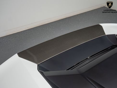 Used 2017 Lamborghini Huracan LP 580-2 image 7