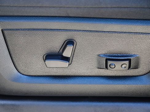 New 2026 RAM 3500 Big Horn AWD/4WD image 23