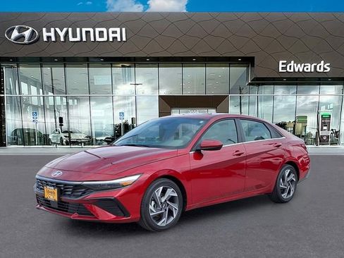 Certified 2025 Hyundai Elantra SEL FWD image 1