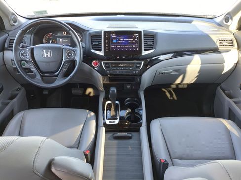 Used 2018 Honda Ridgeline RTL-E image 18