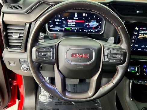 Used 2022 GMC Sierra 1500 AT4 w/ AT4 Premium Package AWD/4WD image 12
