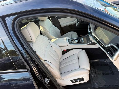 Used 2024 BMW X7 M60i w/ Executive Package AWD/4WD image 46
