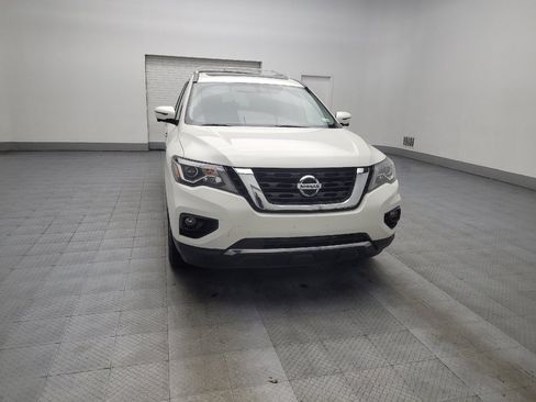 Used 2017 Nissan Pathfinder Platinum w/ Family Entertainment Package image 14