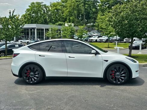 Used 2022 Tesla Model Y Performance AWD/4WD image 7