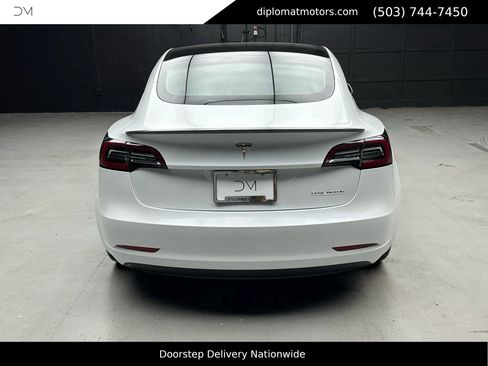 Used 2020 Tesla Model 3 Performance image 8