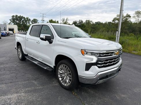 Used 2024 Chevrolet Silverado 1500 LTZ w/ LTZ Convenience Package II AWD/4WD image 9