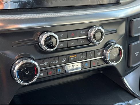 New 2025 Ford F150 Lariat w/ Equipment Group 501A Mid image 19