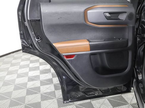 Used 2023 Ford Bronco Sport Outer Banks w/ Tech Package image 38