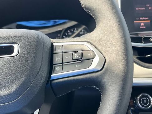 Used 2024 Jeep Compass Limited AWD/4WD image 33