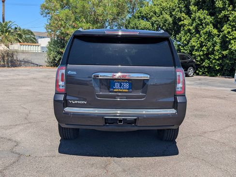 Used 2017 GMC Yukon Denali w/ Open Road Package image 5