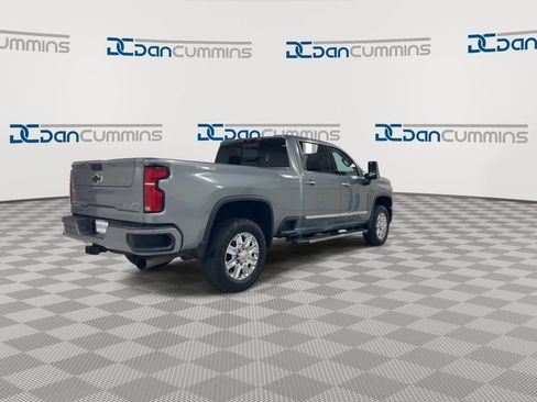 Used 2024 Chevrolet Silverado 2500 High Country w/ High Country Premium Package AWD/4WD image 8