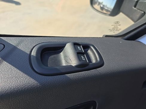 New 2025 Ford Transit 250 148 Medium Roof RWD image 24