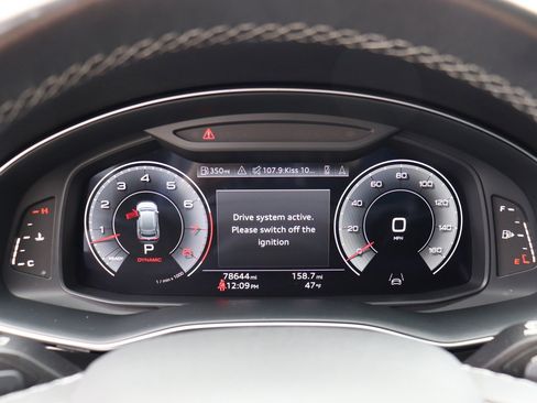 Used 2022 Audi Q8 Premium Plus w/ Premium Plus Package AWD/4WD image 32