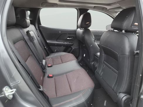 New 2026 Nissan Kicks SR image 17