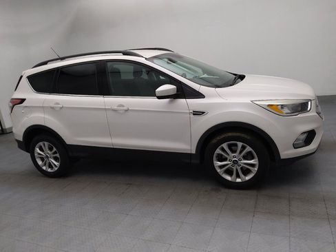 Used 2018 Ford Escape SE w/ SE Sync 3 Package image 11