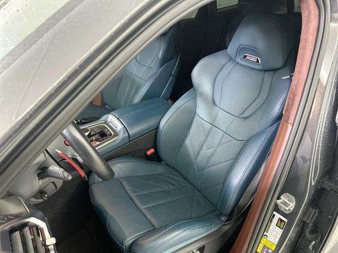 Used 2023 BMW XM image 13