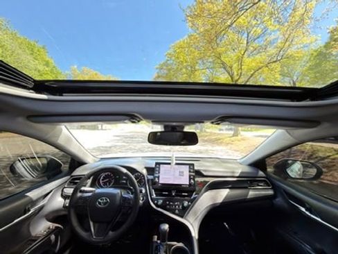 Used 2022 Toyota Camry SE w/ TRD Appearance Package (TMS) FWD image 32
