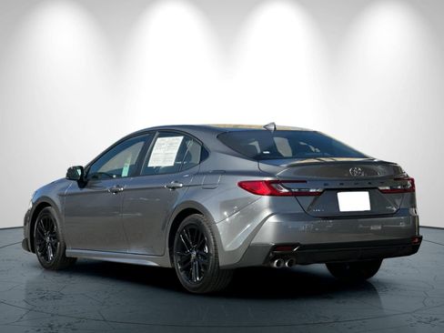 Used 2026 Toyota Camry SE w/ Convenience Package FWD image 6