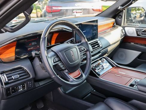 Used 2024 Lincoln Navigator Reserve AWD/4WD image 48