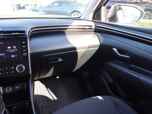 Used 2024 Hyundai Tucson SE FWD image 13