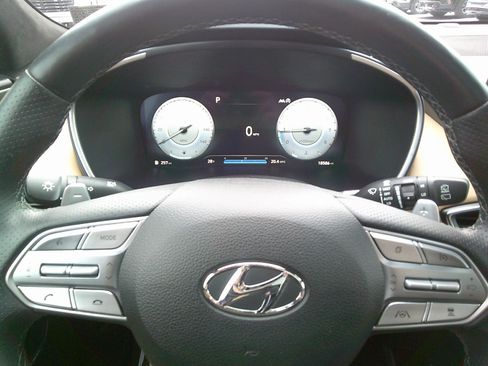 Used 2023 Hyundai Santa Fe Calligraphy image 14