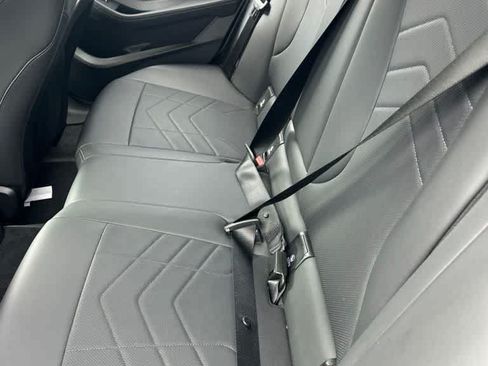 Used 2025 BMW 228i xDrive w/ Premium Package AWD/4WD image 5