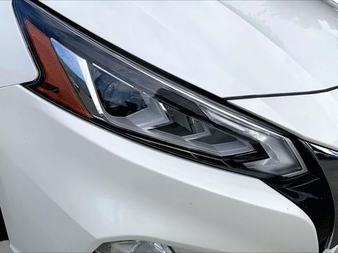 Used 2022 Nissan Altima 2.5 SL AWD/4WD image 28