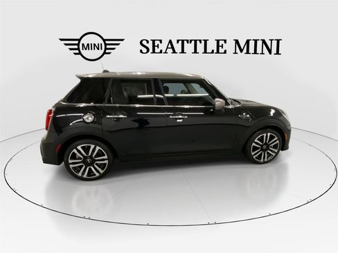 Used 2023 MINI Cooper S image 12