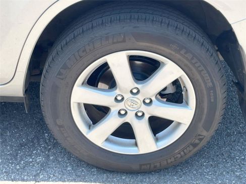 Used 2007 Toyota RAV4 Limited AWD/4WD image 11