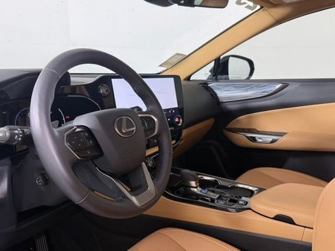 Certified 2025 Lexus NX 350 AWD w/ Accessory Package (2T) image 5
