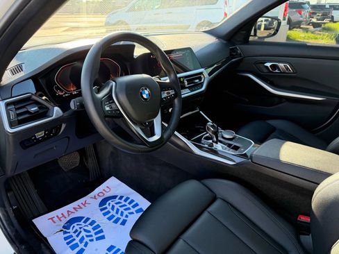 Used 2020 BMW 330i Sedan w/ Premium Package image 12