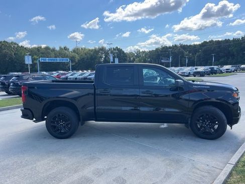 New 2026 Chevrolet Silverado 1500 Custom w/ LPO, Dark Essentials Package image 12