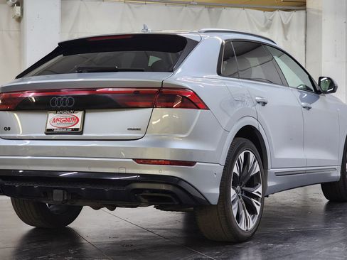Used 2025 Audi Q8 Prestige AWD/4WD image 5