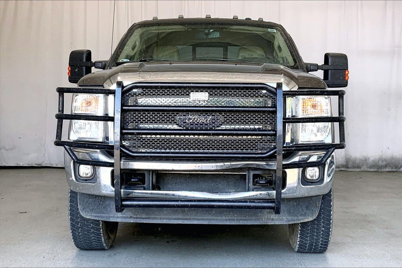 Used 2016 Ford F250 Lariat w/ Lariat Interior Package AWD/4WD image 3