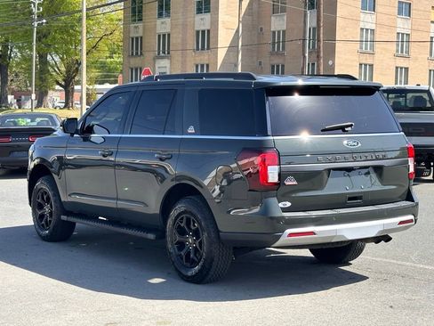 Used 2022 Ford Expedition Timberline image 9