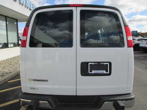 Used 2023 Chevrolet Express 2500 w/ Driver Convenience Package image 4