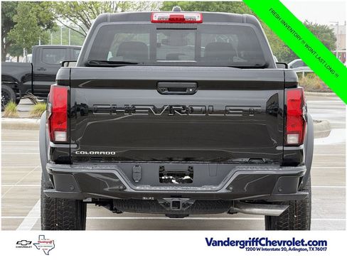 New 2026 Chevrolet Colorado Trail Boss w/ Midnight Edition AWD/4WD image 4