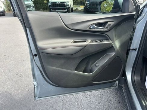 Used 2023 Chevrolet Equinox RS image 12