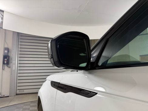 Used 2025 Land Rover Range Rover Velar Dynamic SE image 20