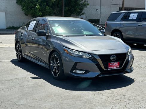 Used 2020 Nissan Sentra SR w/ Electronics Package FWD image 10