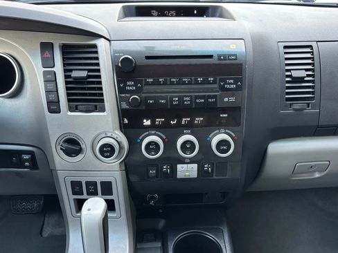 Used 2008 Toyota Sequoia Limited image 32