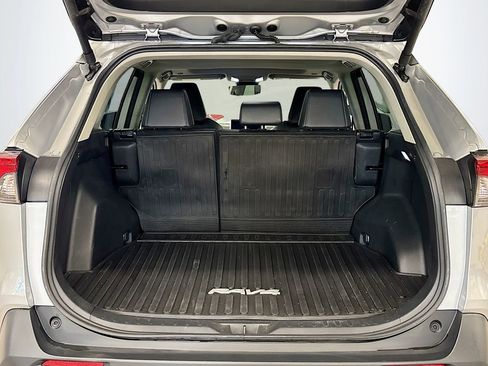 Used 2024 Toyota RAV4 XLE Premium image 22