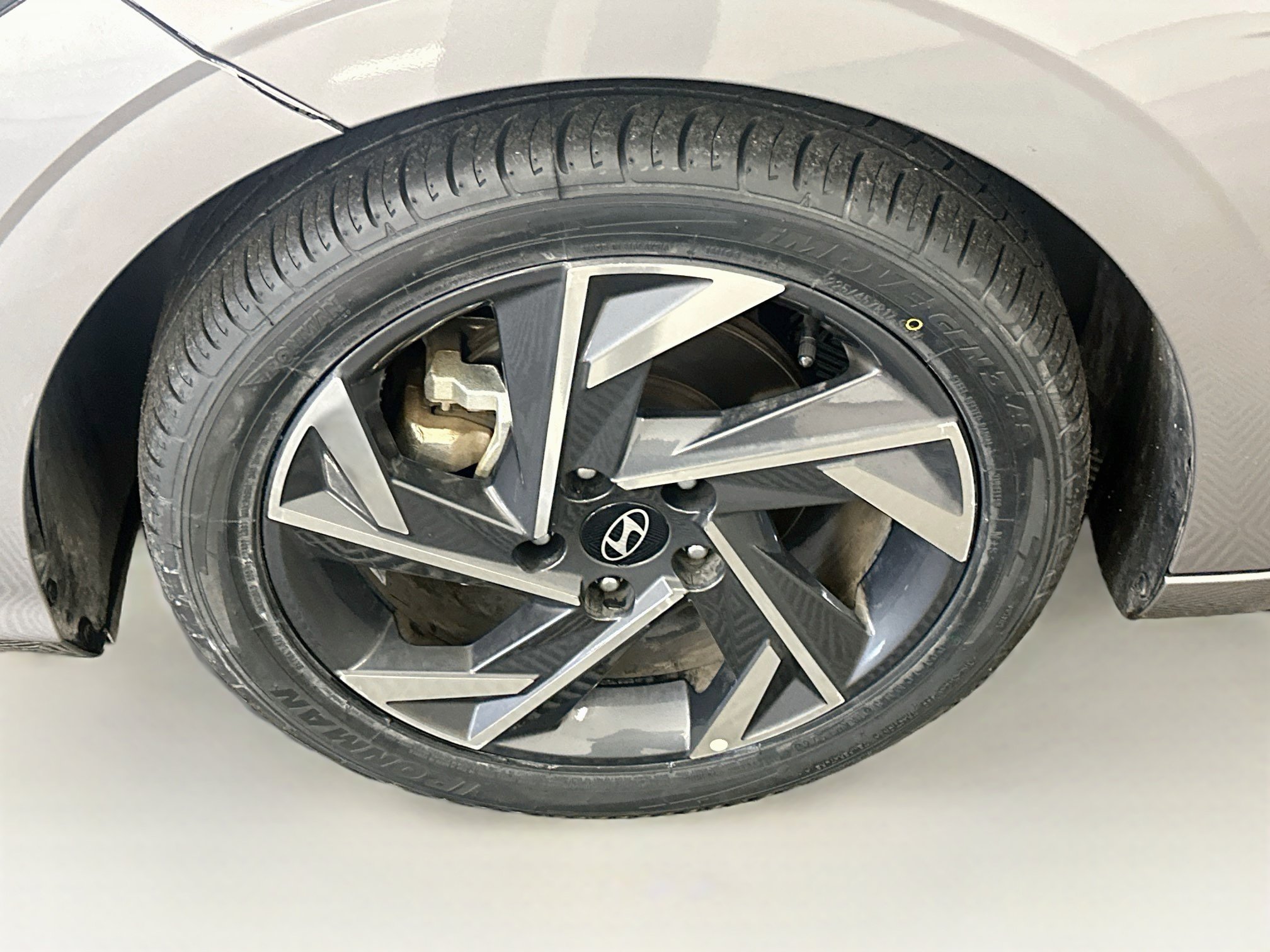 Used 2024 Hyundai Elantra Limited FWD image 36