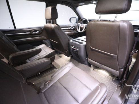 Used 2021 GMC Yukon Denali image 12