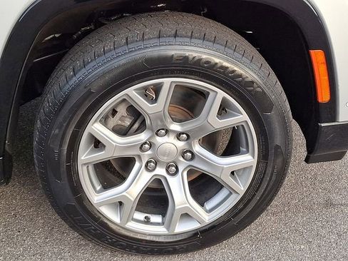 Used 2022 Jeep Wagoneer Series II image 10